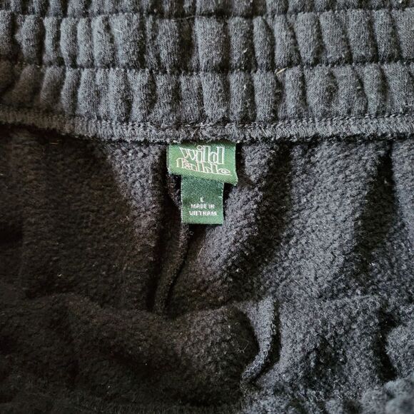 2 Pair Womens Shorts Size Large Athletic Lounge Wear Black Red Pockets - Picture 3 of 6